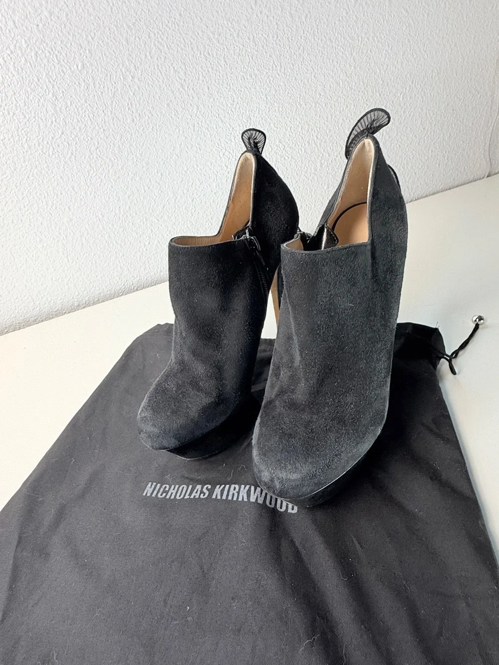 Nicholas Kirkwood Black Suede Ruffle Heel Platform Booties Size 38 With Dustbag
